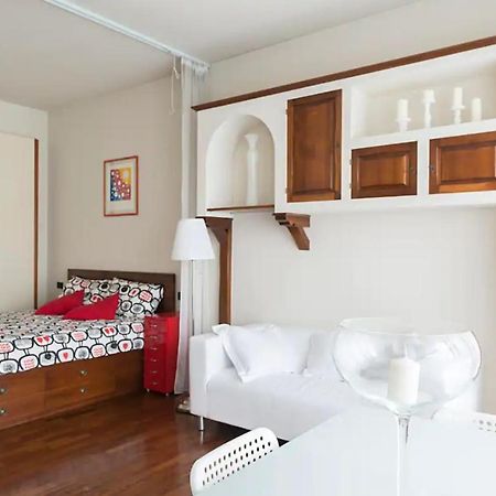 Studio Downtown Fantastic Area Appartement Milaan Buitenkant foto