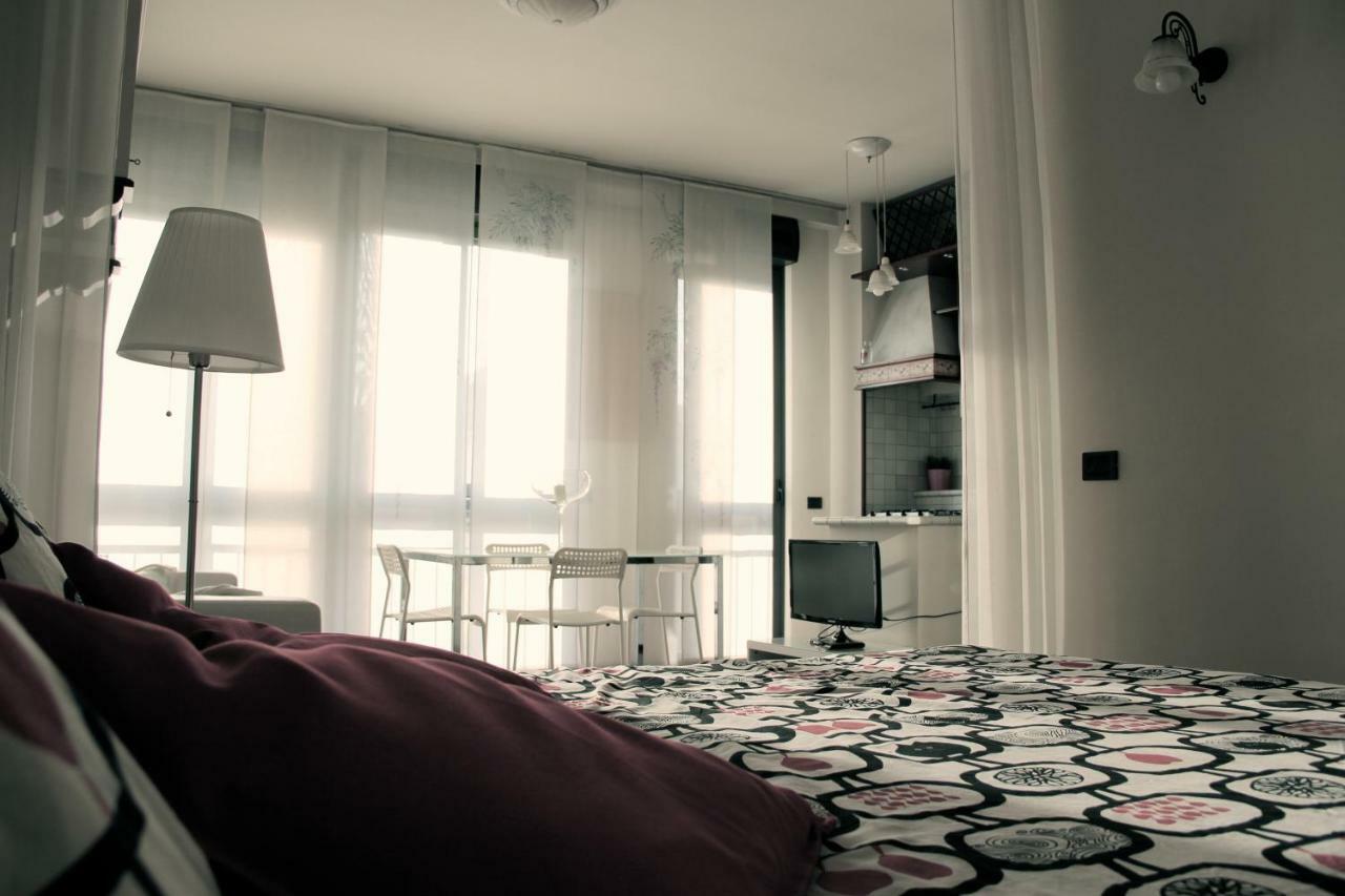 Studio Downtown Fantastic Area Appartement Milaan Buitenkant foto