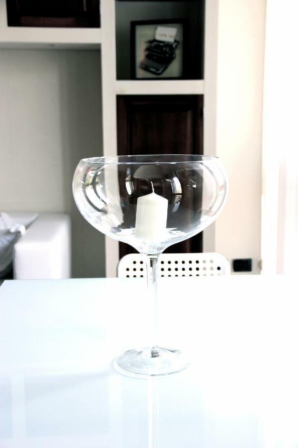 Studio Downtown Fantastic Area Appartement Milaan Buitenkant foto