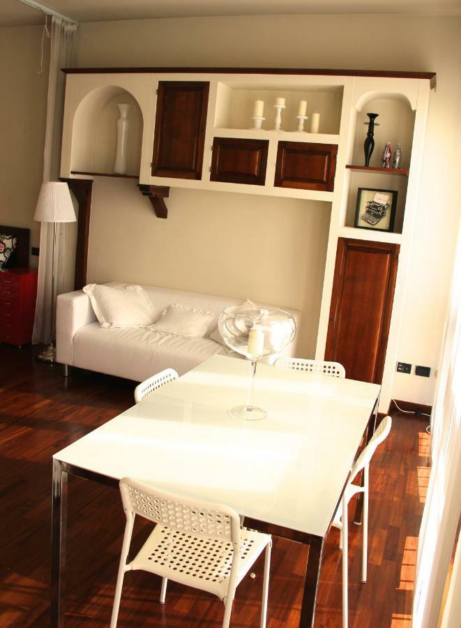 Studio Downtown Fantastic Area Appartement Milaan Buitenkant foto